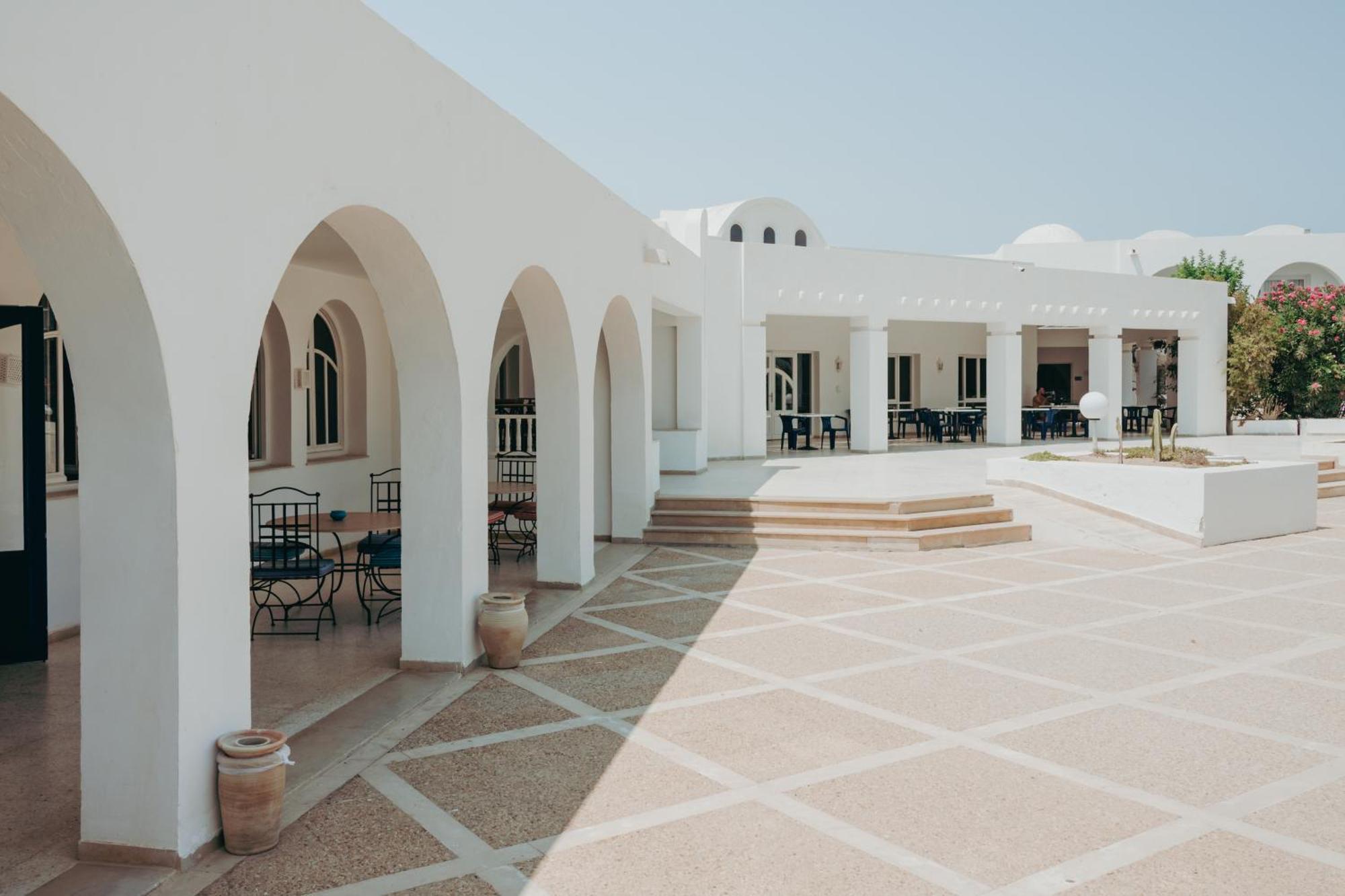 Taguermess Hotel Bougainvillier Djerba מראה חיצוני תמונה